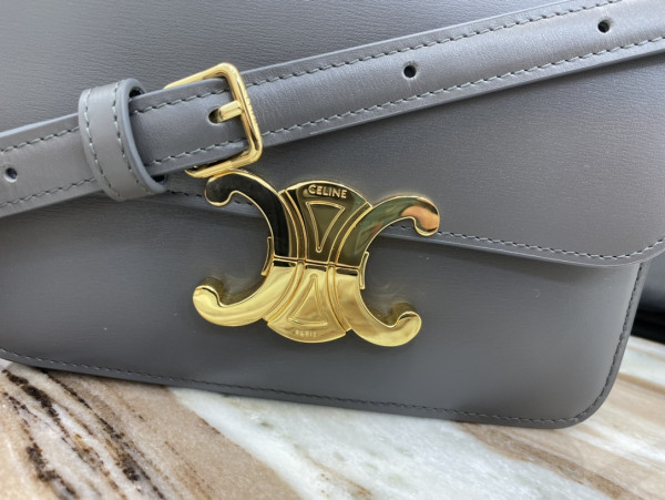 Ce**e teen triomphe bag