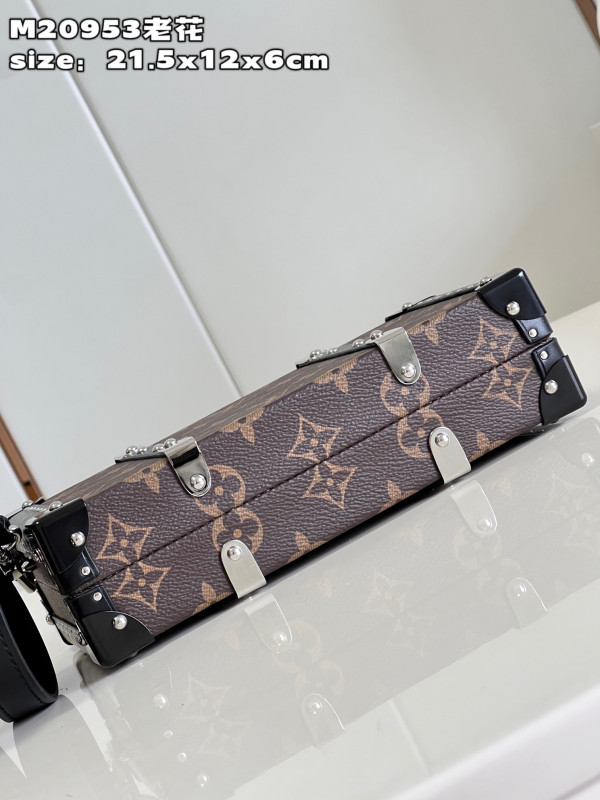 l**is V*t*n neo wallet trunk