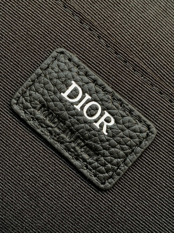 D*or safari backpack