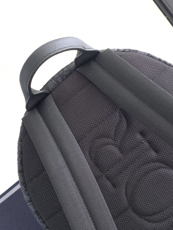 D*or 8 backpack