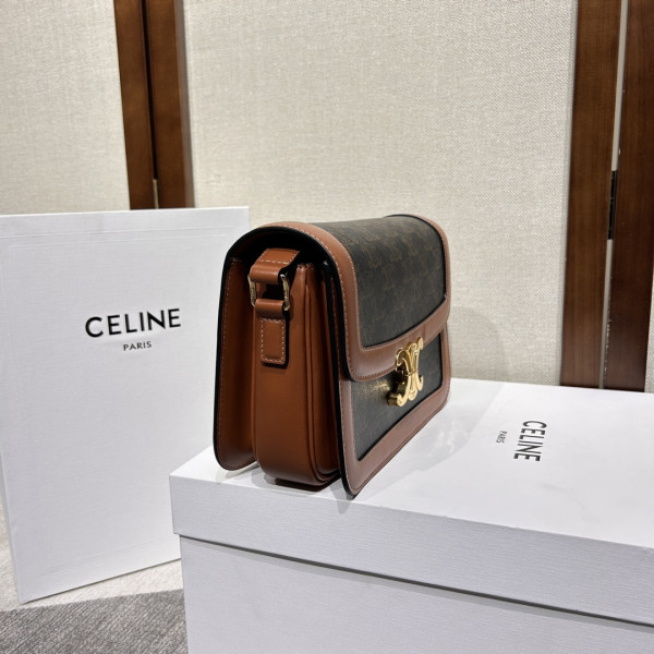 Ce**e teen triomphe bag