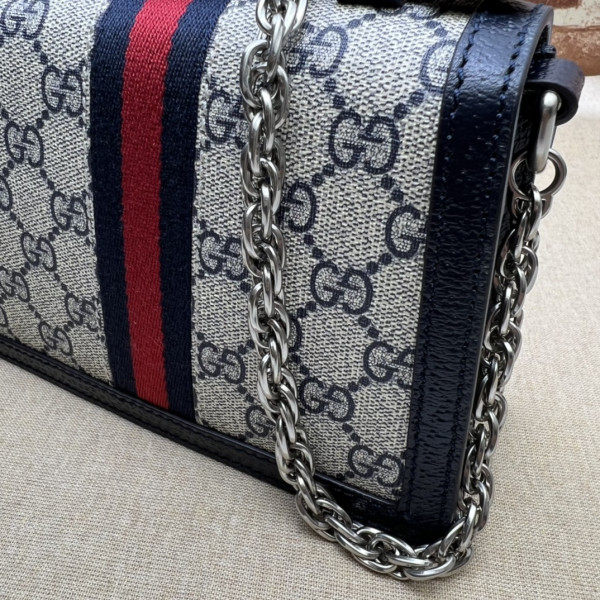 G*u*i gg matelassÉ small top handle bag