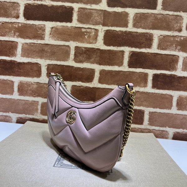 G*u*i gg marmont half-moon-shaped small bag
