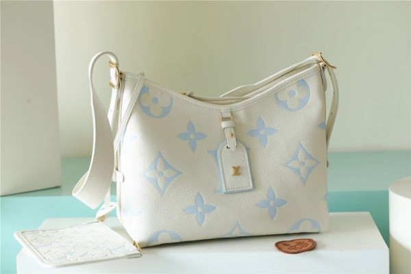 l**is V*t*n carryall pm
