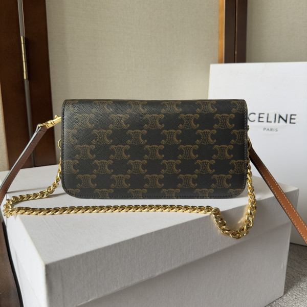 Ce**e chain shoulder bag triomphe