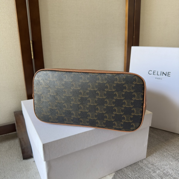 Ce**e small cabas in triomphe canvas-26.5*23*12cm