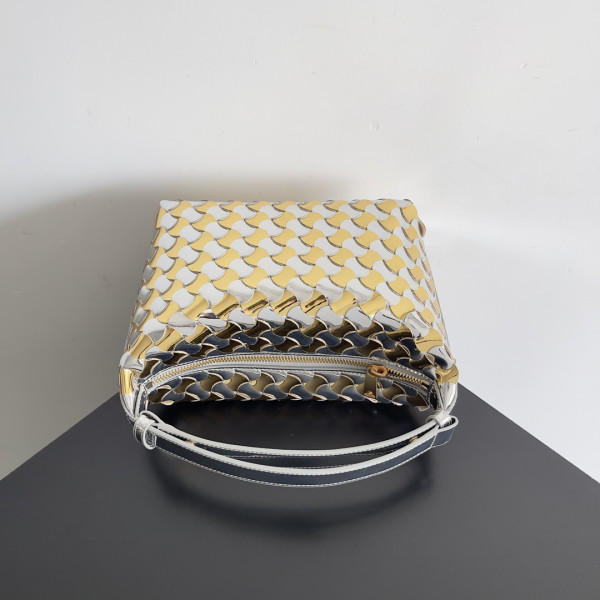 Bo*te*ga ve*ne*ta candy wallace-22*13*9cm