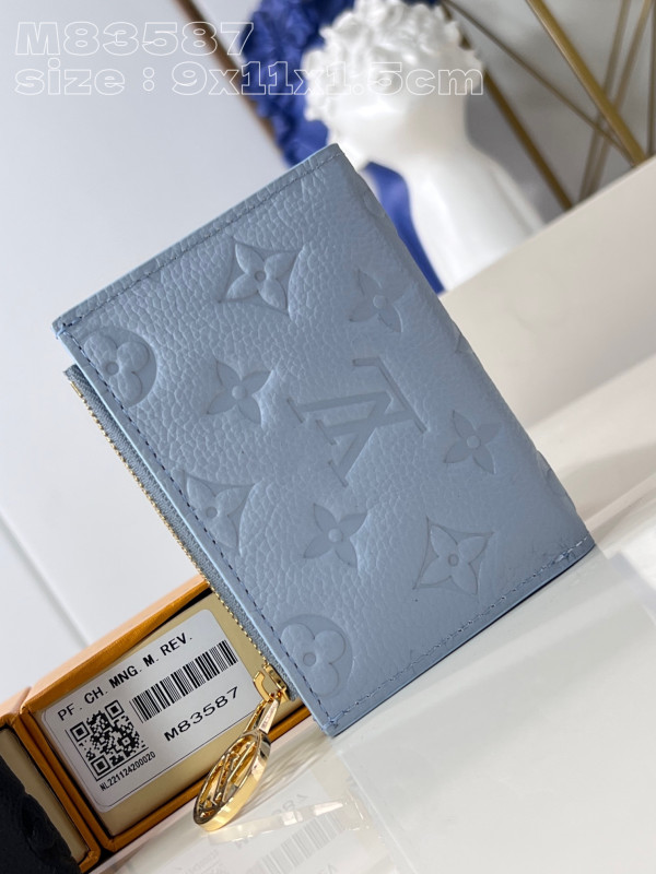 l**is V*t*n lisa wallet - 9*11.5*1.5cm