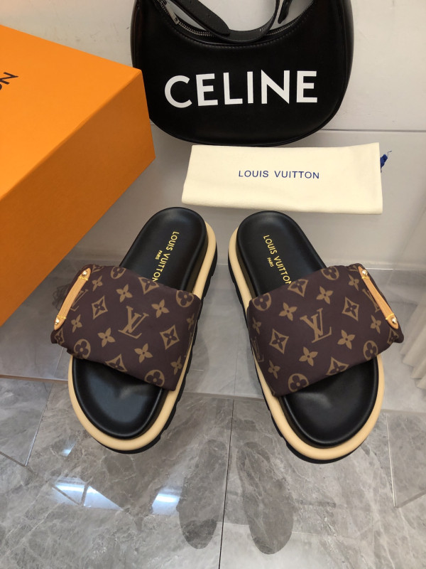 l**is V*t*n pool pillow comfort mule