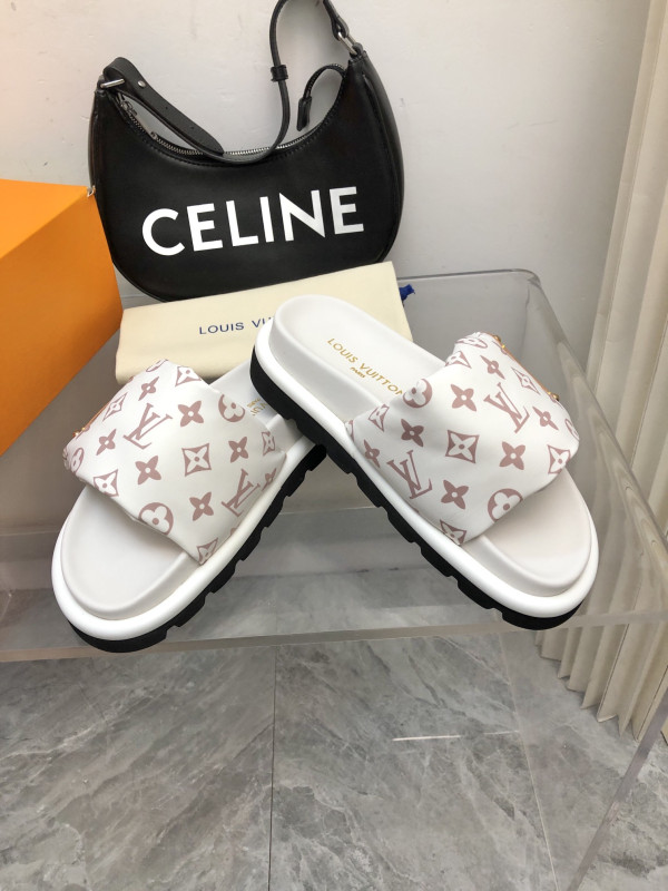 l**is V*t*n pool pillow comfort mule