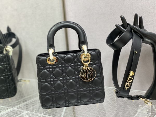 lady D*or - 20cm