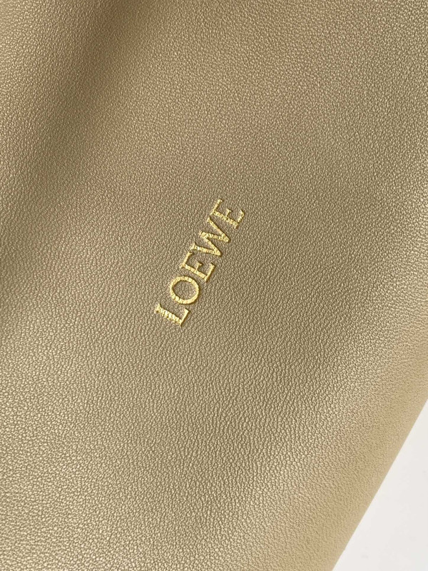 Loewe Squeeze Bag-34*33*13.5CM
