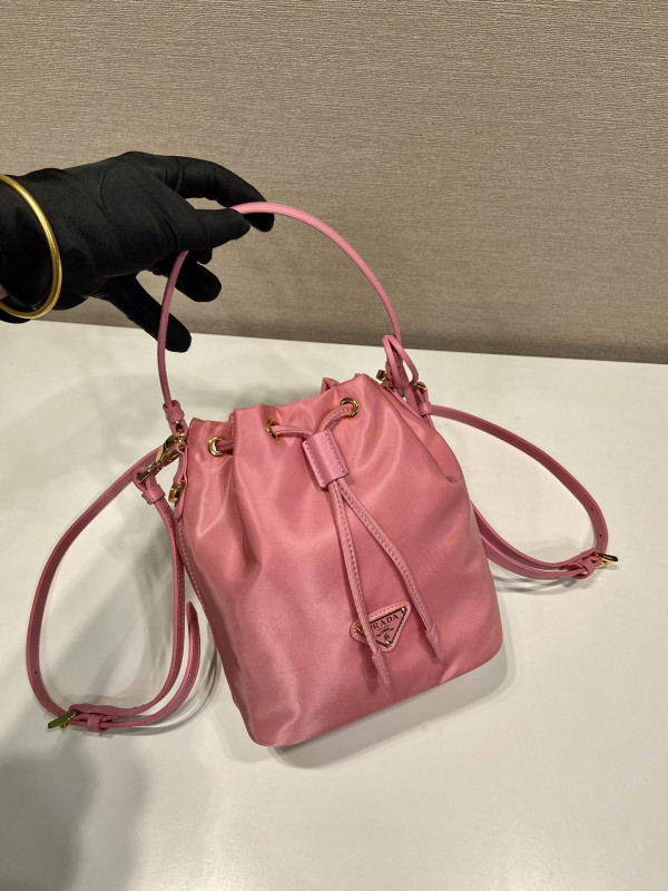 Pra*a bucket bag-15.5*19.5*10cm