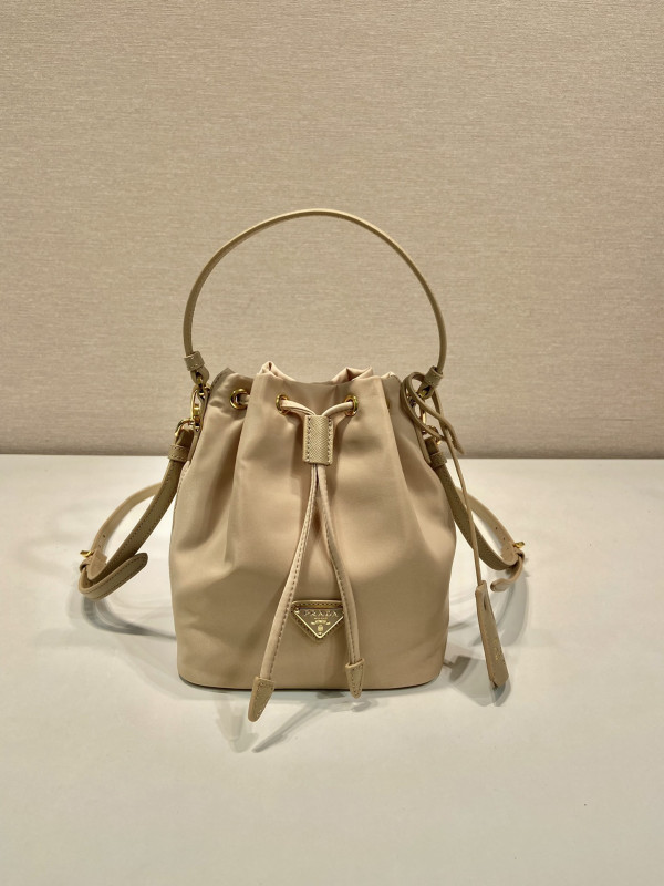 Pra*a bucket bag-15.5*19.5*10cm