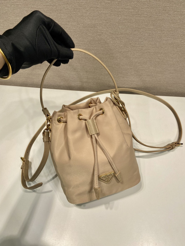 Pra*a bucket bag-15.5*19.5*10cm
