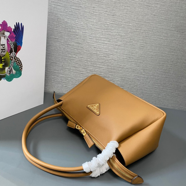 Pra*a leather handbag-28*18*11cm