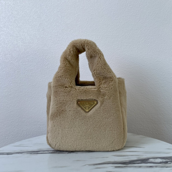Pra*a woolen bucket bag-18*15.5*10cm