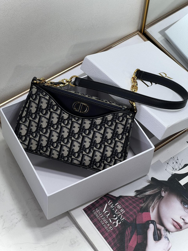 D*or avenue 30 montaigne mini hobo bag