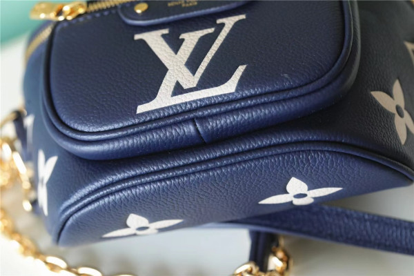 l**is V*t*n mini bumbag-17-12-9.5cm
