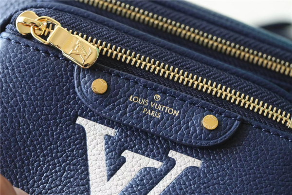 l**is V*t*n mini bumbag-17-12-9.5cm