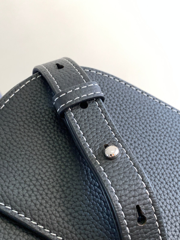 D*or saddle messenger bag-19.5*13*4.3 cm