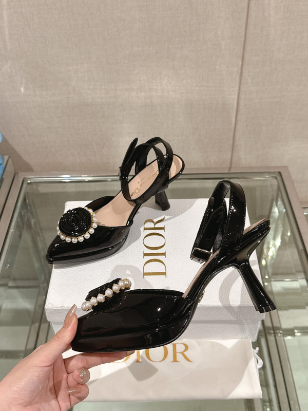 D*or heels