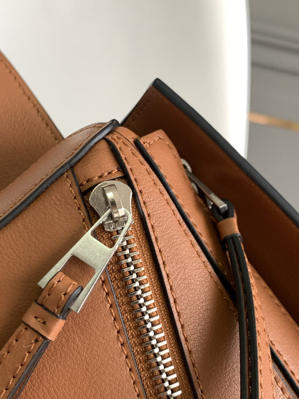 LOEWE PUZZLE BAG-18*12*7.5CM