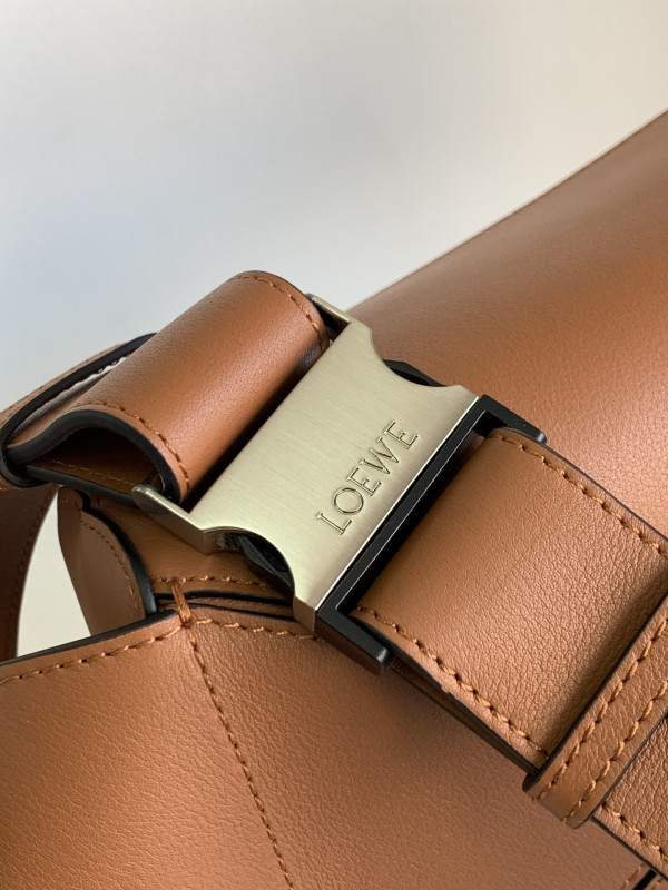 LOEWE Small Puzzle Bumbag-24*16*10.5cm