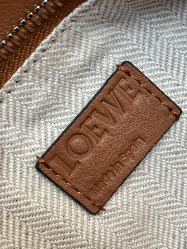 LOEWE Small Puzzle Bumbag-24*16*10.5cm