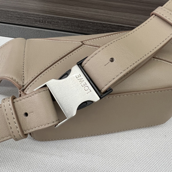 LOEWE PUZZLE BAG-18*12*7.5CM