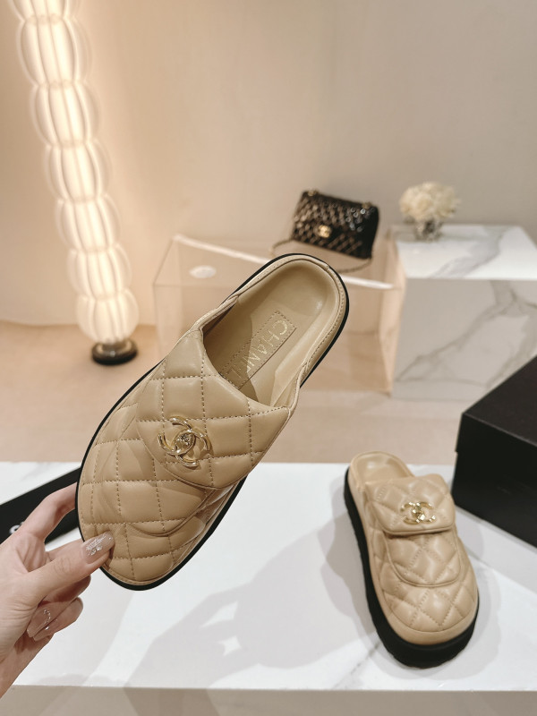 CL SANDAL mules