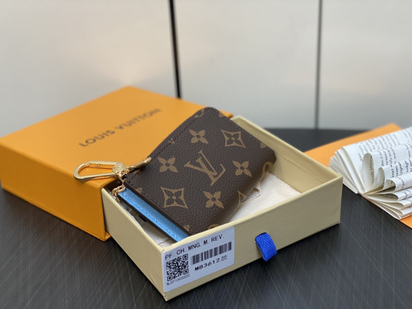l**is V*t*n noa wallet-11*7*1.5cm