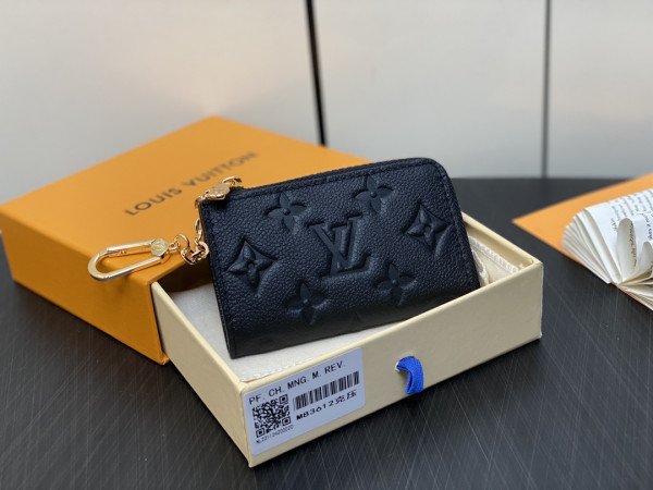 l**is V*t*n noa wallet-11*7*1.5cm