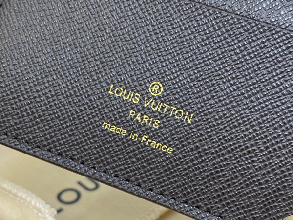l**is V*t*n multiple wallet-11.5*9*1.5cm