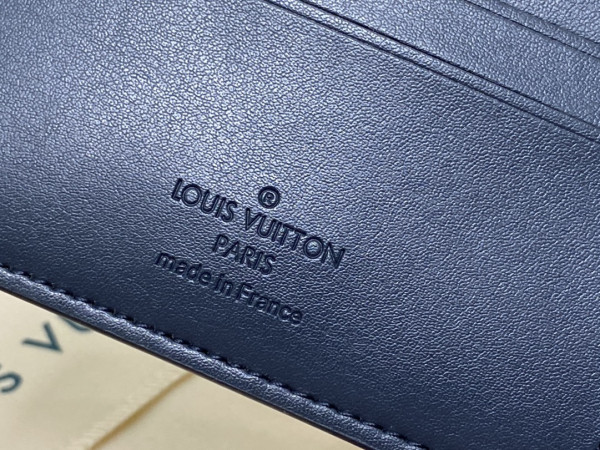 l**is V*t*n multiple wallet-11.5*9*1.5cm