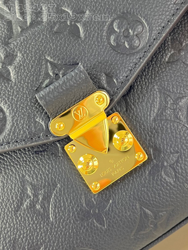 l**is V*t*n pochette metis-25*19*7cm