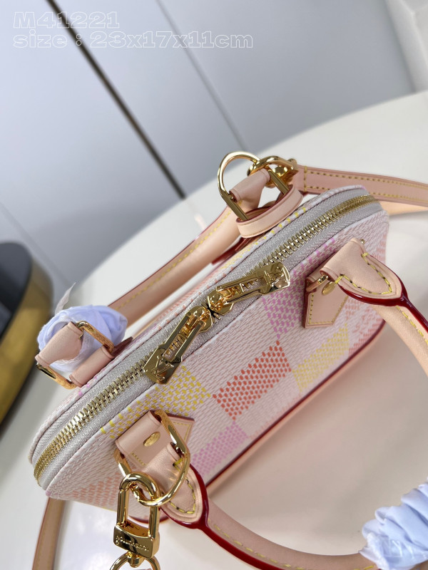 l**is V*t*n alma bb-23.5*17.5*11.5cm