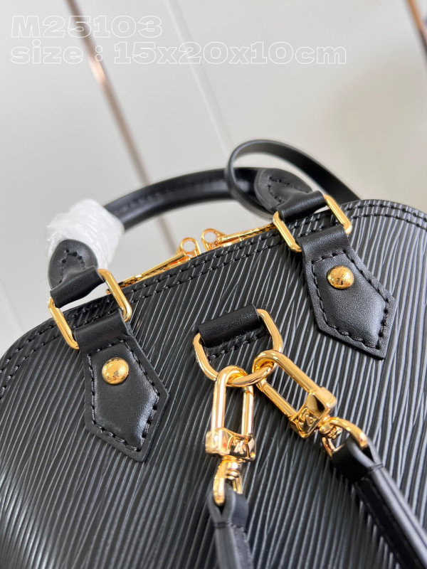l**is V*t*n nano alma backpack-15*20*10cm