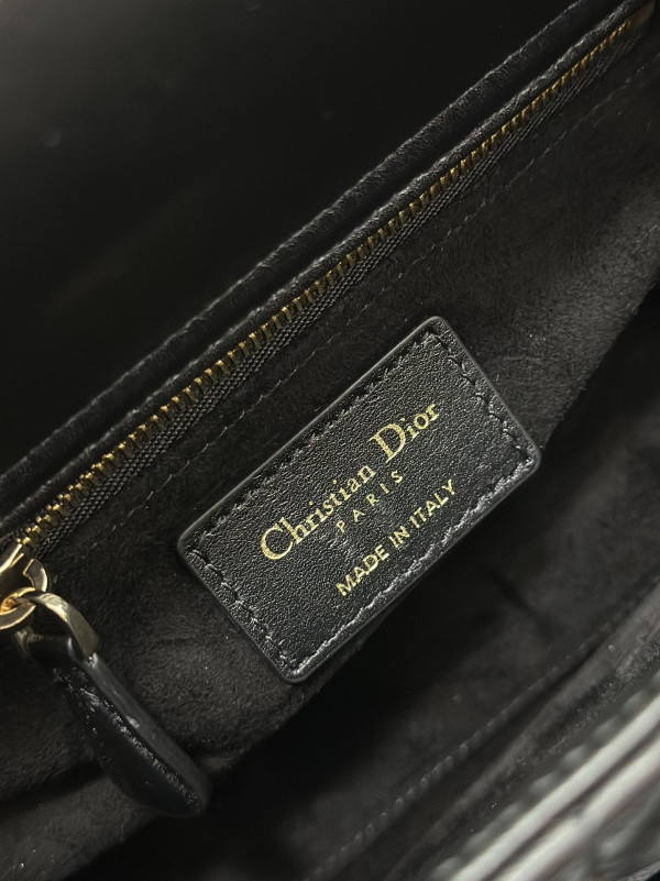 lady D*or - 20cm