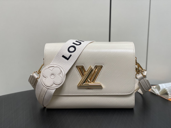 l**is V*t*n twist mm-23*17*9.5cm