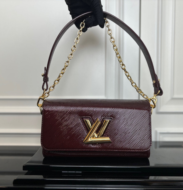 l**is V*t*n twist-23.5*12*7 cm