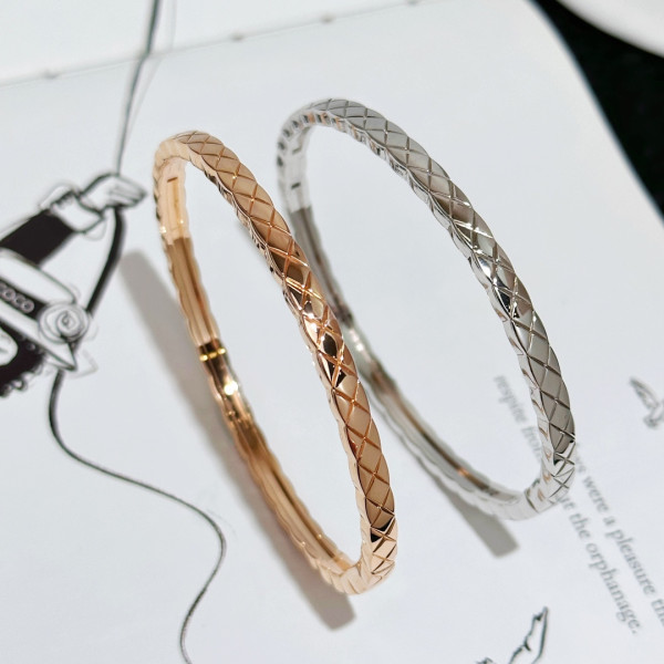 Ch*el bracelet