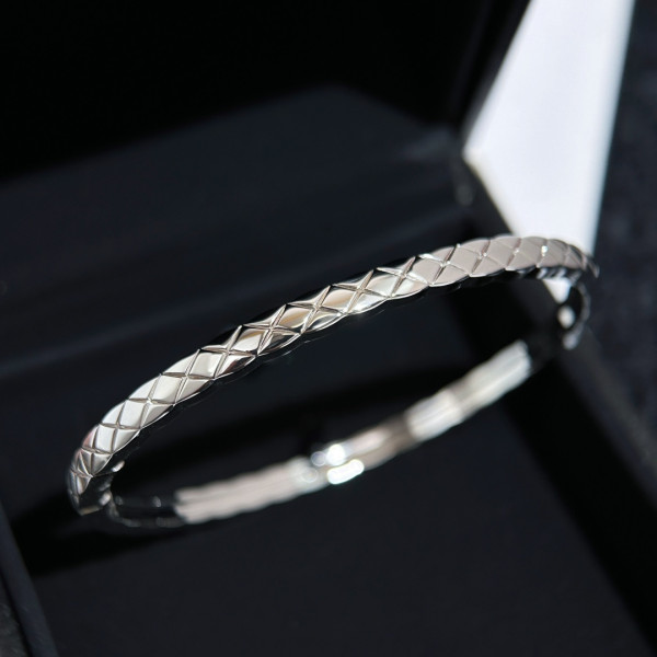 Ch*el bracelet