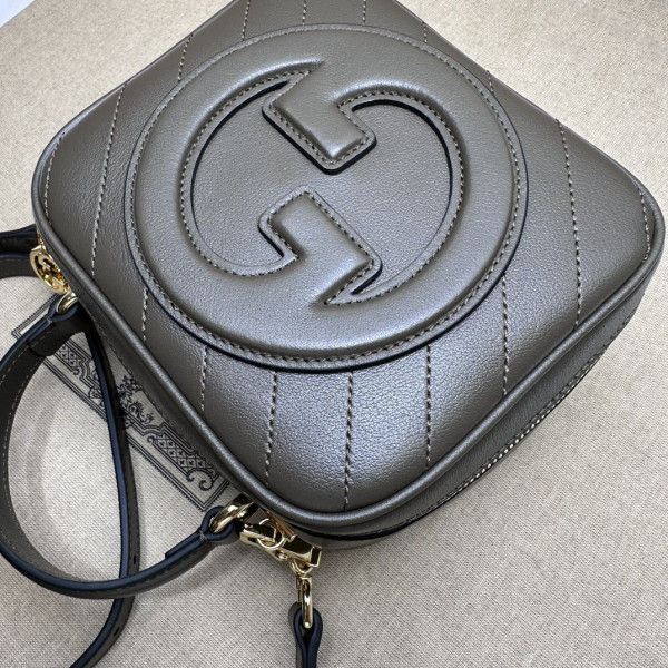 G*u*i blondie top handle bag