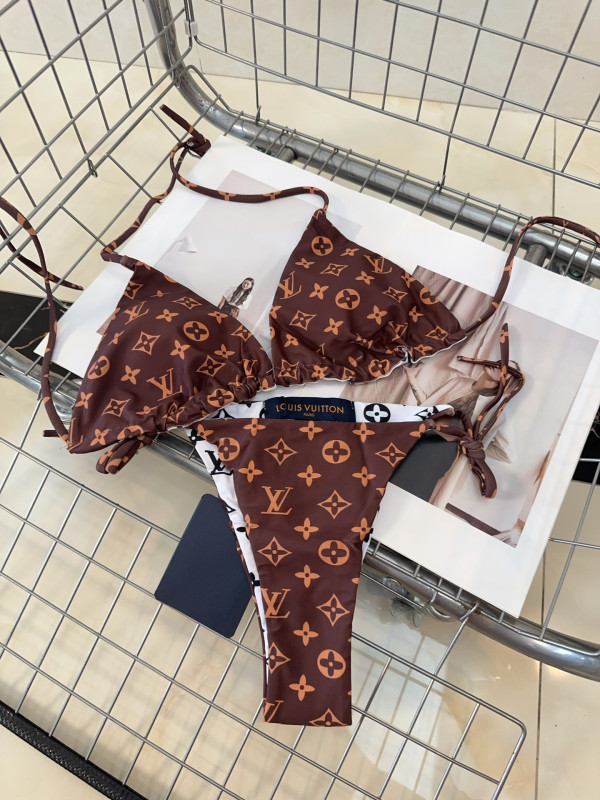l**is V*t*n swimsuit