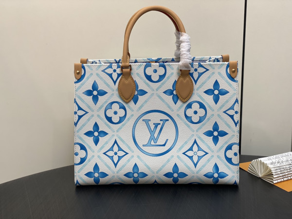 l**is V*t*n onthego mm-35*27*14cm