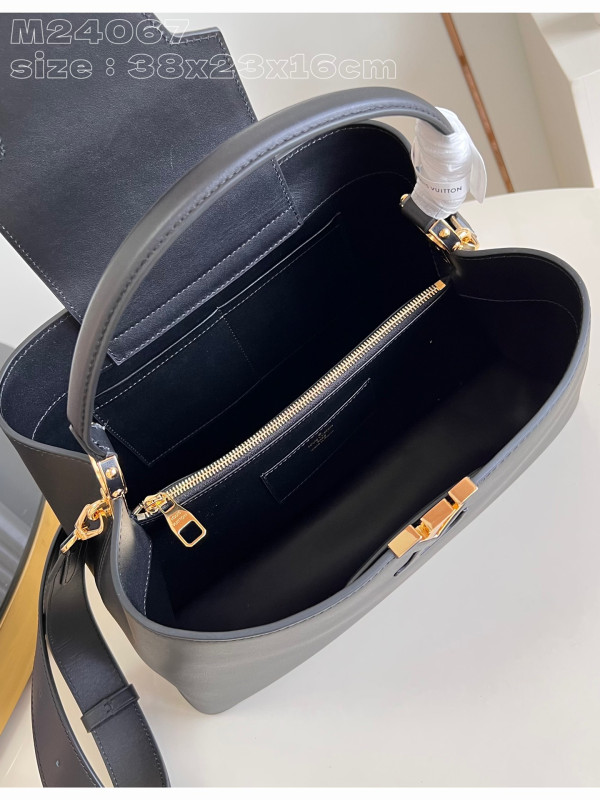 l**is V*t*n capucines gm souple-38*23*16cm
