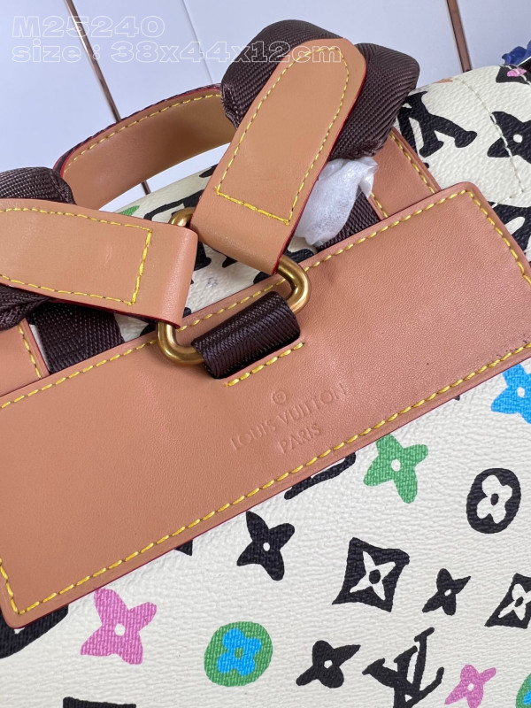 l**is V*t*n christopher backpack-38*44*12.5cm