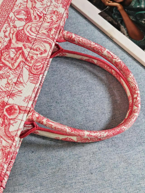 medium D*or book tote-36*18*28cm