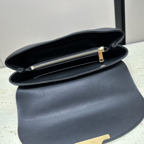 Ce**e medium nino bag-25.5*18.5*10cm